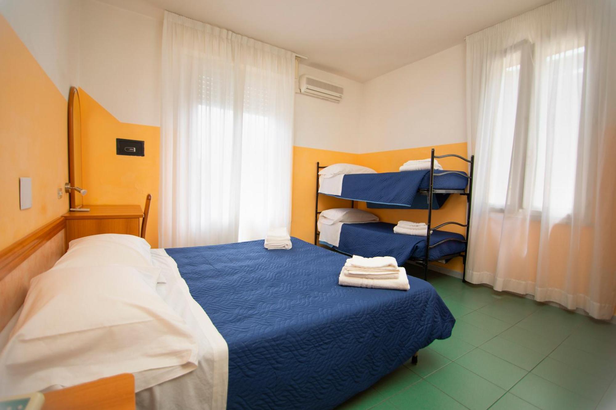 Hotel Montebello Riccione Zewnętrze zdjęcie