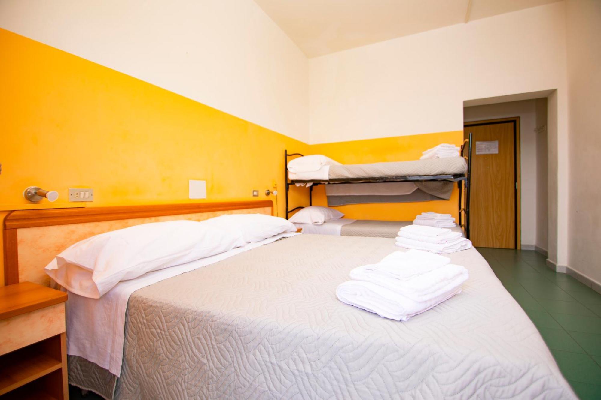 Hotel Montebello Riccione Zewnętrze zdjęcie