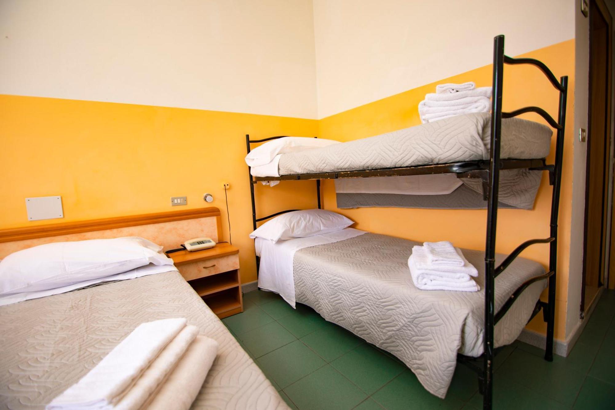 Hotel Montebello Riccione Zewnętrze zdjęcie