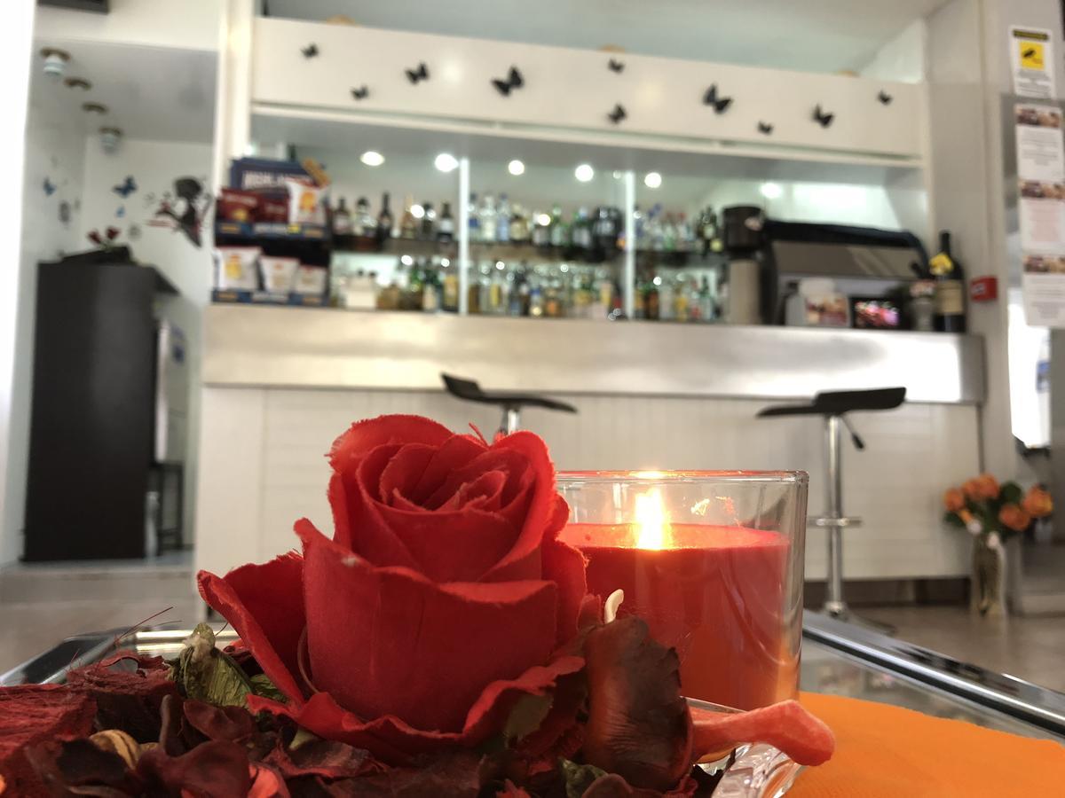 Hotel Montebello Riccione Zewnętrze zdjęcie