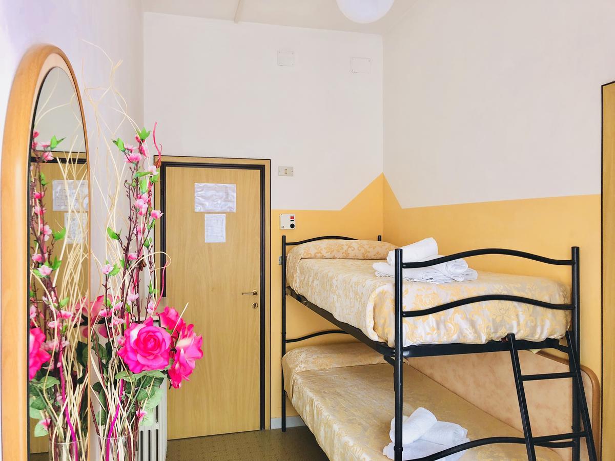 Hotel Montebello Riccione Zewnętrze zdjęcie