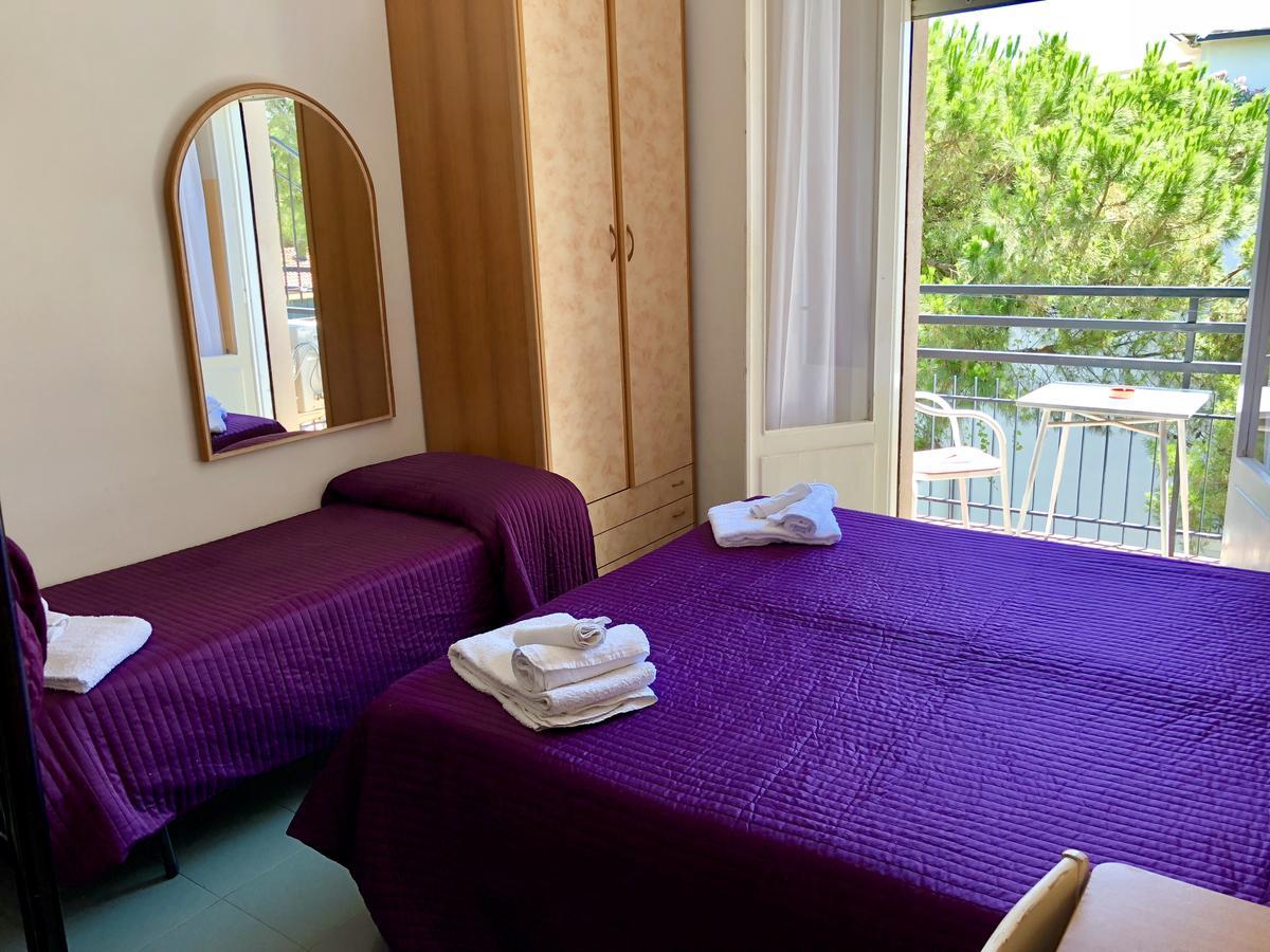 Hotel Montebello Riccione Zewnętrze zdjęcie